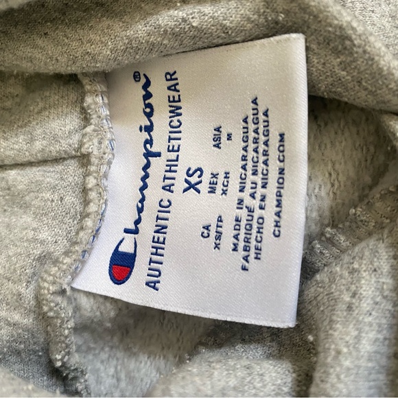 Original university of Penn sweatshirt - Picture 3 of 3